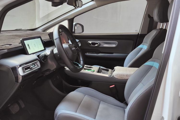 Used AION Y 2023 Younger