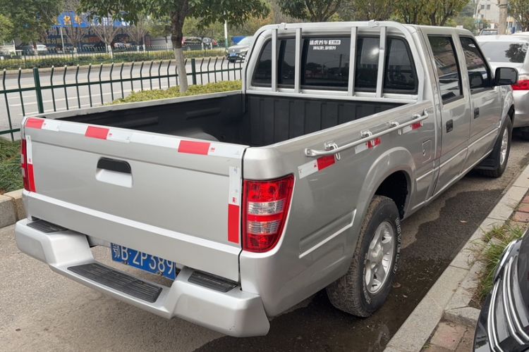 Used JMC Baodian 2016 2.8T New Value-Added Diesel Two-Wheel Drive Extended Cargo Basic Version JX493ZLQ4F
