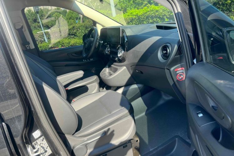 Used Mercedes-Benz Vito 2020 2.0T Elite Version 7 Seats
