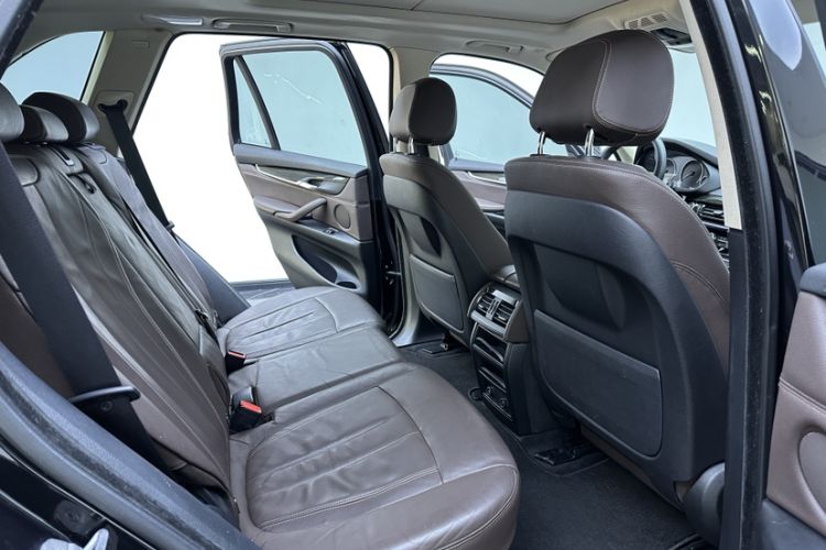 Used BMW X5 2014 xDrive35i Leading Model