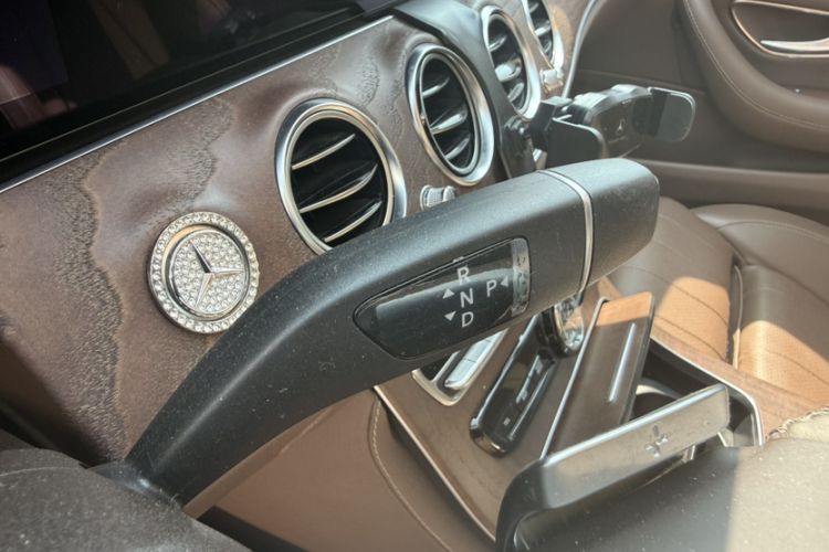 Used Mercedes-Benz E-Class 2022 Second Facelift E 300 L Fashion Edition
