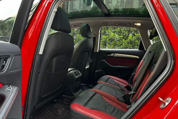 Used Audi Q5 2017 Plus 40 TFSI Technology Model