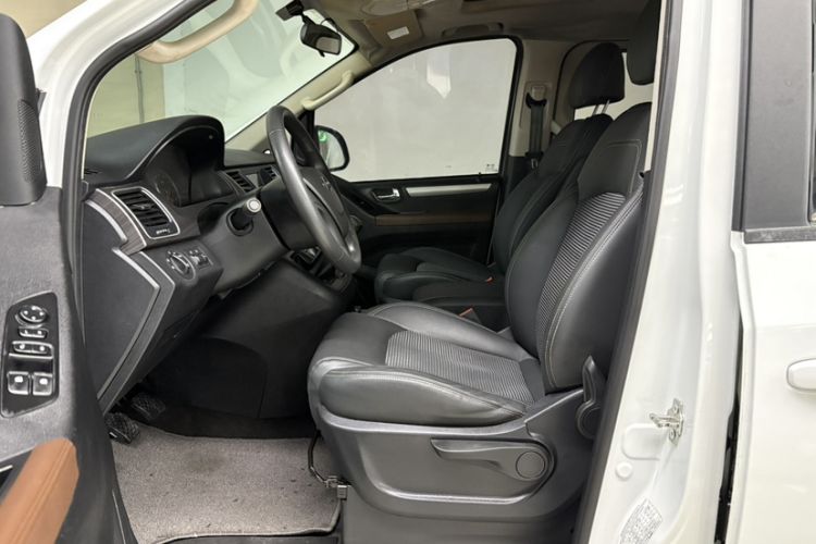 Used SAIC MAXUS G10 2018 PLUS 2.4L Manual Elite Edition