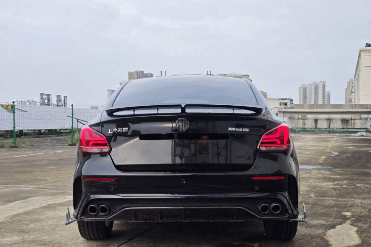 Used MG 5 Scorpio 2022 1.5T Trophy Sport Flagship Edition Exterior 4