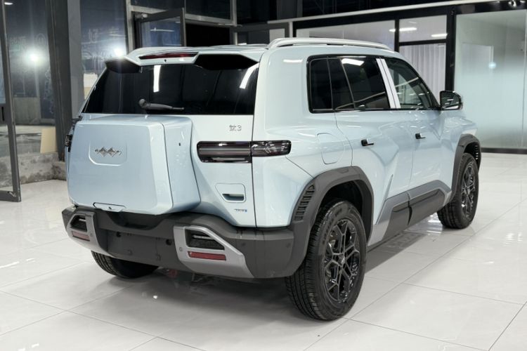 Used Formula Leopard Titanium 3 2025 501 km Range Rear-Wheel Drive Intelligent Driving Max Edition