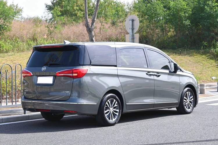 Used Buick GL8 2017 ES 28T Flagship Model China V Standard