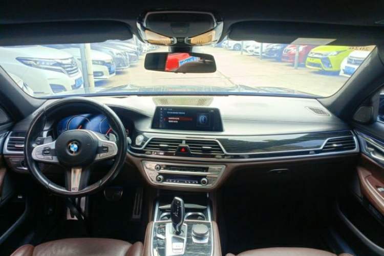 Used BMW 7 Series 2018 730Li Luxury Edition M Sport Package