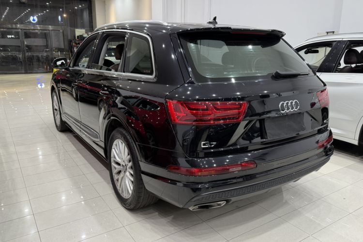 Used Audi Q7 2016 45 TFSI Technology Edition
