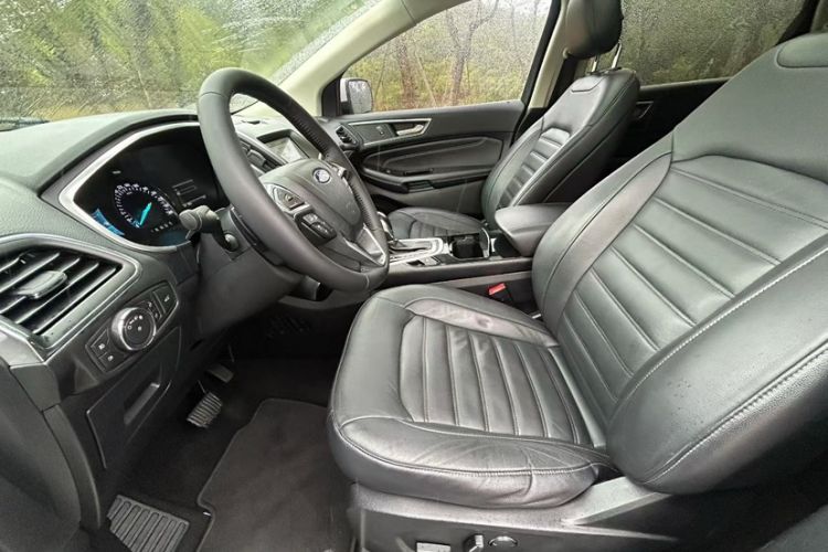 Used Ford Edge 2018 EcoBoost 245 Two-Wheel-Drive Titanium 7-Seater China V Standard Interior 1