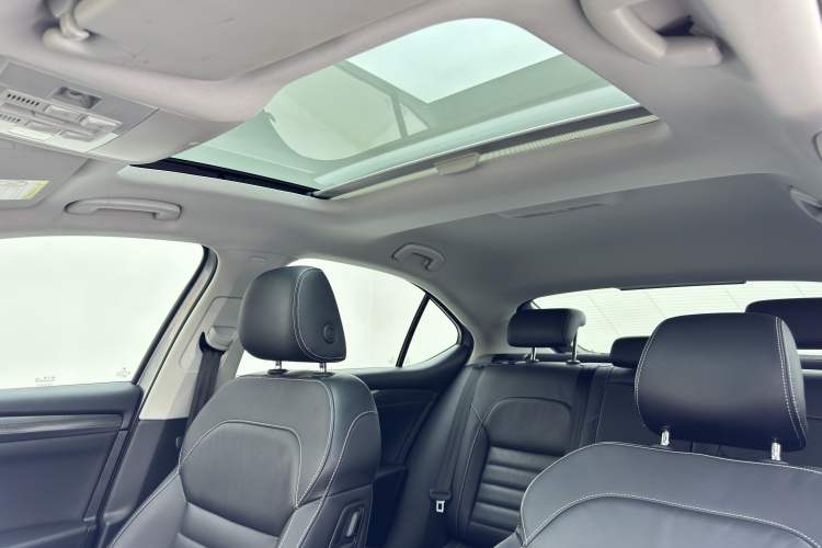 Used Skoda Superb 2016 TSI330 DSG Smart Drive Edition