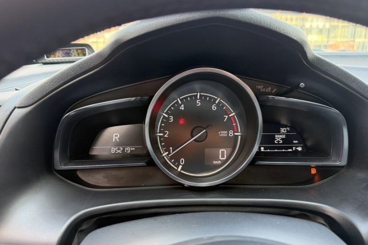 Used Mazda 3 Axela 2017 Sedan 2.0L Automatic Flagship Model China V Standard
