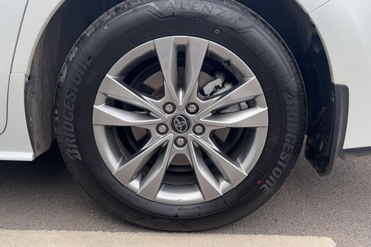 Used Toyota SIENNA 2024 2.5L Hybrid Comfort Edition