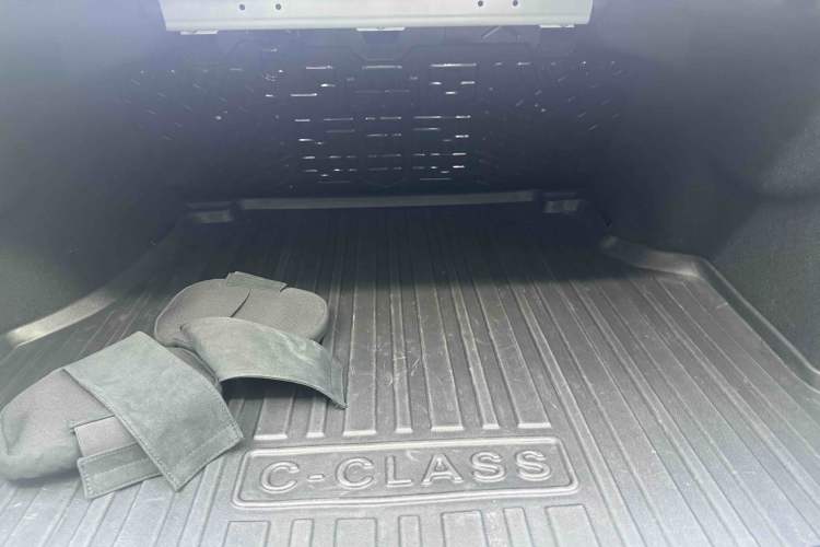 Used Mercedes-Benz C-Class 2022 Restyled C 260 L Sport Edition Interior 7