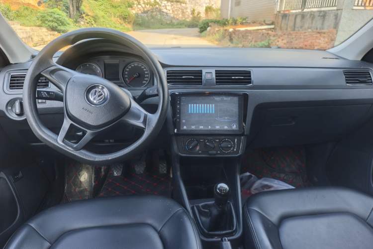 Used Volkswagen Santana 2016 1.4L Manual Fashion Edition