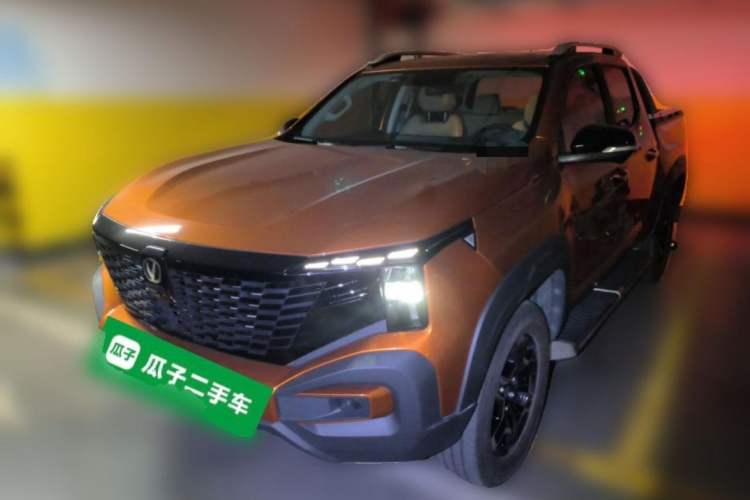 Used Changan Hunter 2024 Knight Edition Flagship Model Dual-Motor All-Wheel Drive Standard Box
