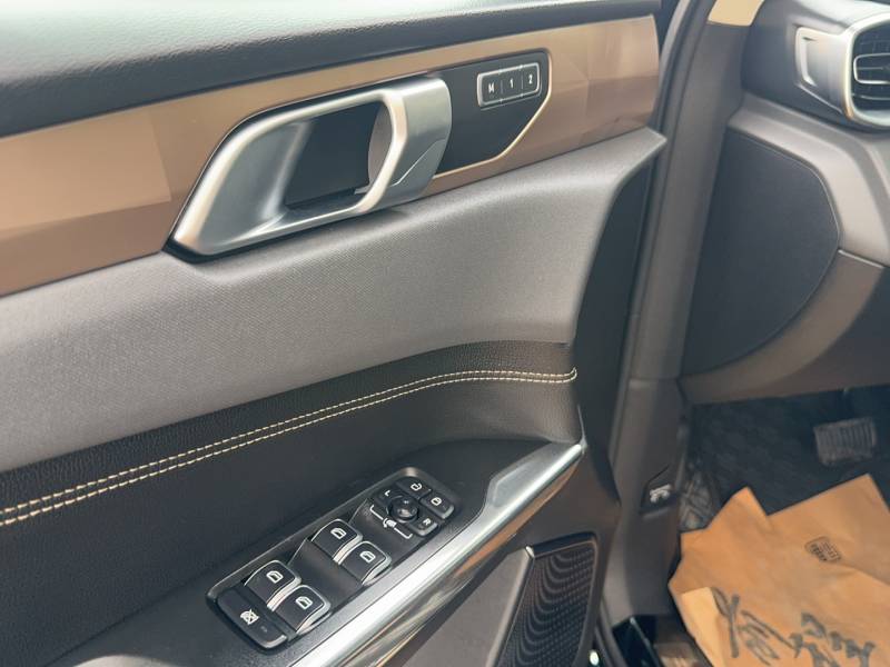 Used Lynk & Co 01 2019 2.0T Two-Wheel-Drive Pro Version China VI Standard — 11