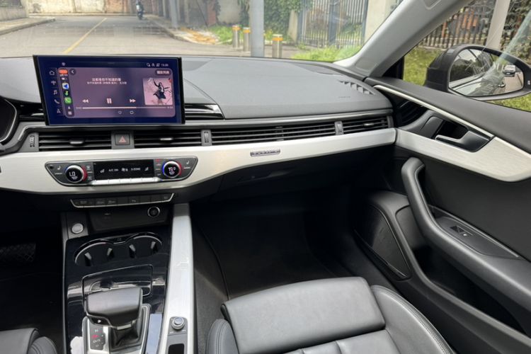 Used Audi A5 2023 Sportback 40 TFSI quattro Luxury Dynamic Edition Interior 6