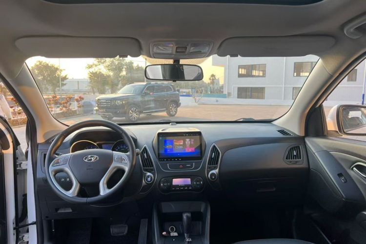 Used Hyundai ix35 2015 2.0L Automatic 2WD Smart Type China IV
