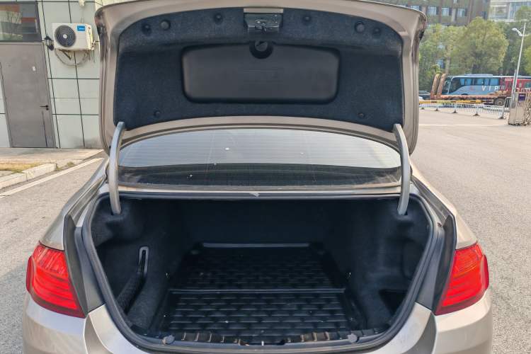 Used BMW 5 Series 2014 520Li Elegant Model