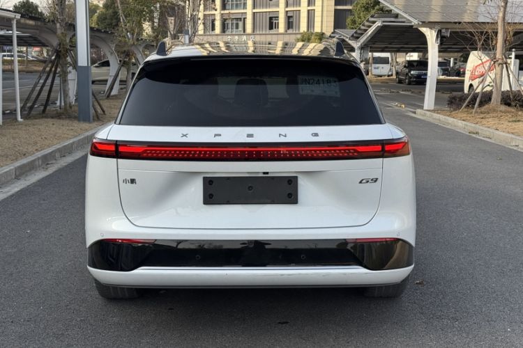 Used XPeng G9 2025 625 Long-Range Max Exterior 7