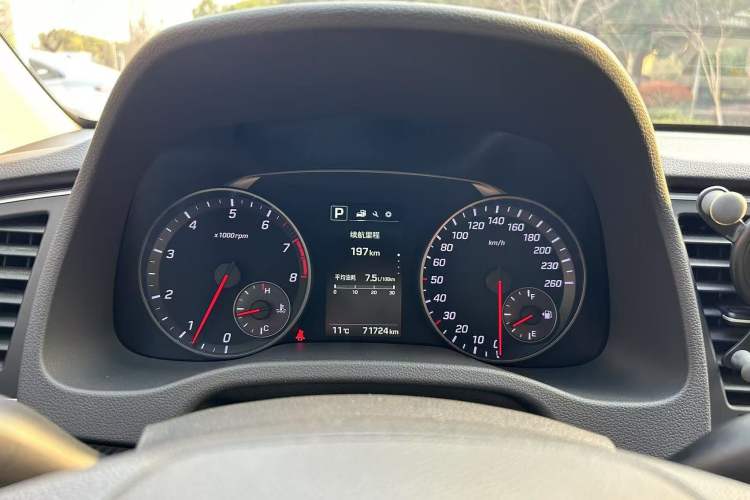 Used Hyundai Elantra (6th Generation / Lingdong) 2018 1.4T Dual-Clutch Xuan Dong · Dynamic Edition
