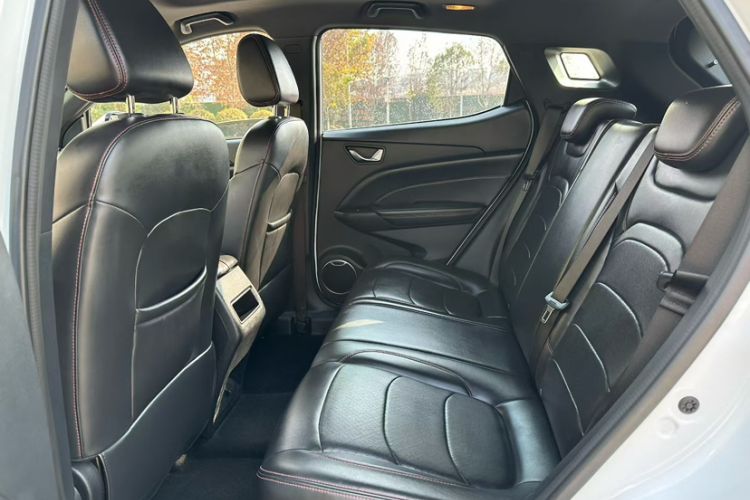 Used Dongfeng Fengon 500 2021 1.5L CVT Enjoyment Version
