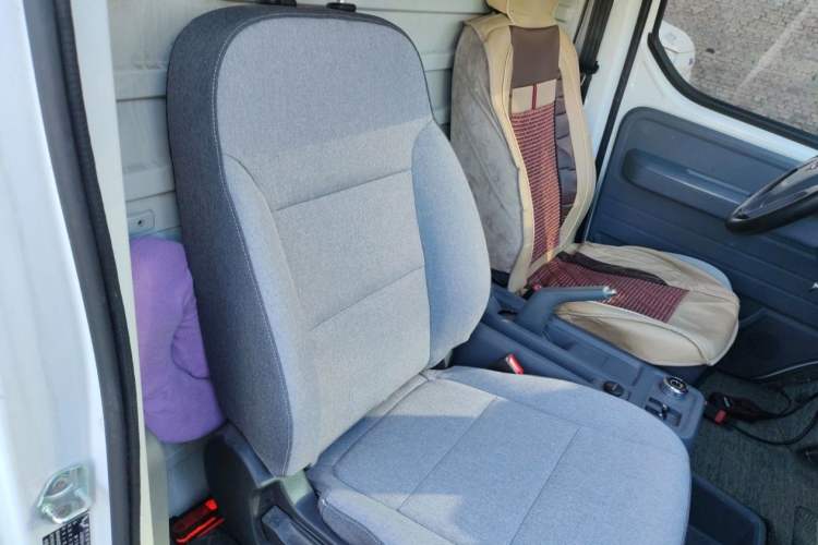 Used Wuling Yangguang 2024 300km Range Practical Window-Sealed Version 60kW