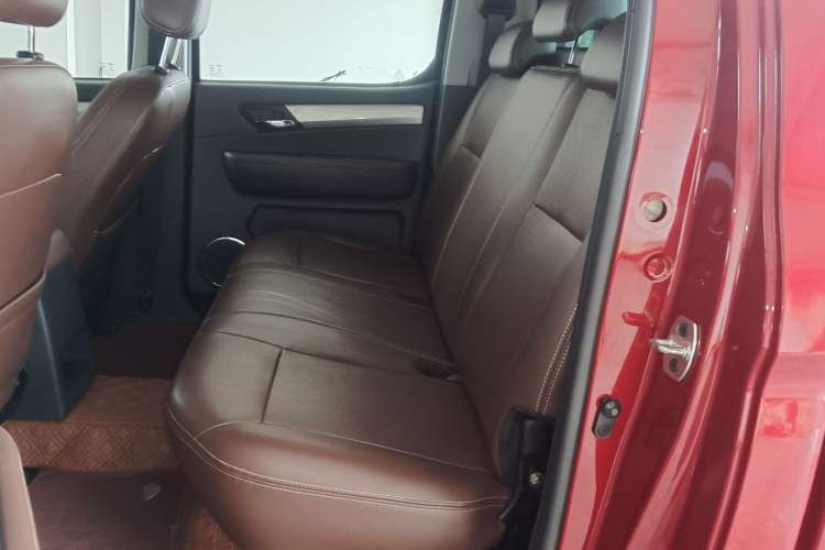 Used JAC T8 2020 2.0T Diesel Two-Wheel-Drive Prestige Version with Large Double Cabin HFC4DB2-2E