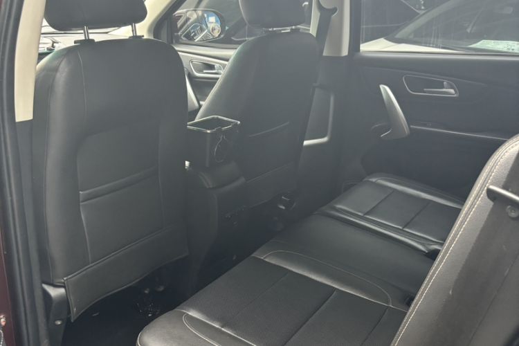 Used SWM X7 2016 1.8L Manual Luxury Edition 7 Seats