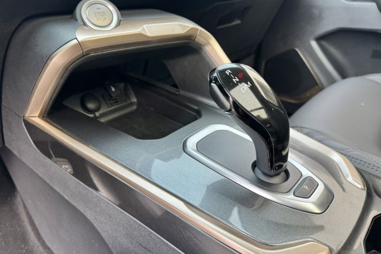 Used Haval H6 2020 1.5 GDIT Automatic Platinum Champion Edition Gear Lever