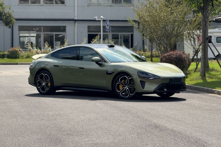 Used Xiaomi Auto SU7 2024 Four-Wheel Drive Ultra-Long Range Advanced Intelligent Driving Max Edition
