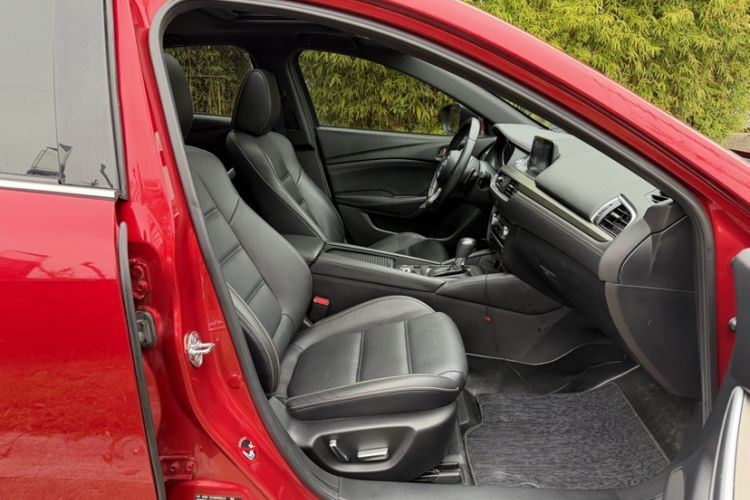 Used Mazda Atenza 2018 2.5L Blue Sky Prestige Edition China VI compliant Right Front Seat