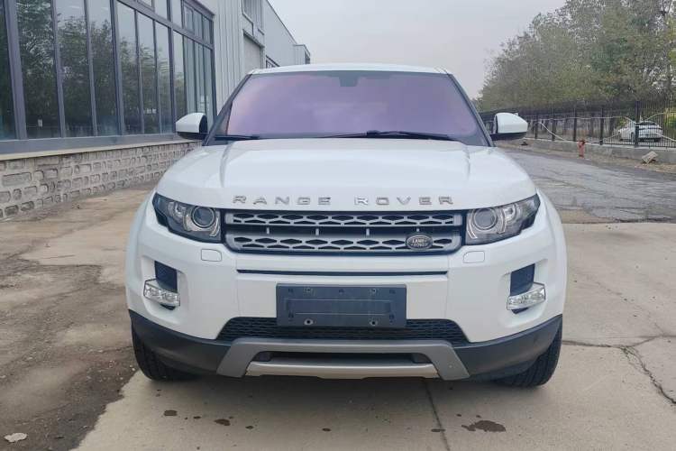 Used Land Rover Range Evoque 2015 2.0T 5-Door Luxury Edition Exterior 2