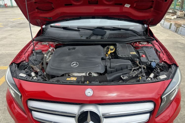 Used Mercedes-Benz GLA 2015 GLA 200 Sport Edition Interior 3