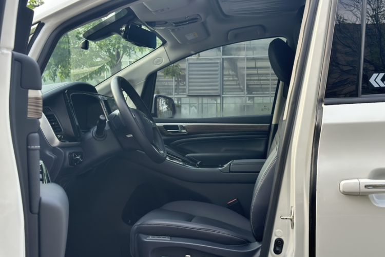 Used GAC Trumpchi M8 2021 Lingxiu Series 390T Ultimate Edition Interior 3