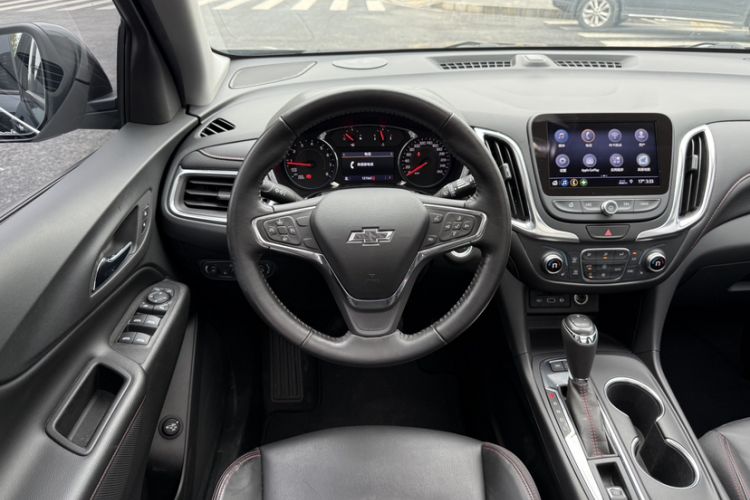 Used Chevrolet Equinox 2019 Redline 550T Automatic All-Wheel-Drive RS Model China VI Standard
