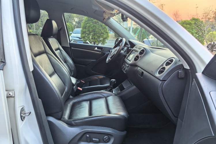 Used Volkswagen Tiguan L 2015 1.8TSI Automatic Two-Wheel Drive Comfort Edition
