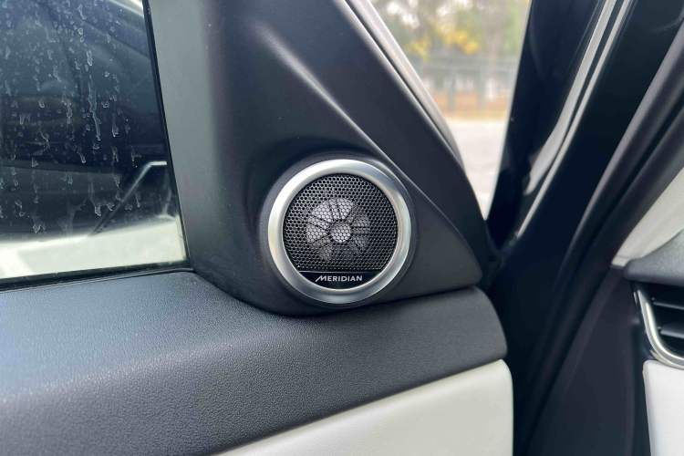 Used Land Rover Range Rover Evoque 2021 Range Rover Velar L 249PS R-Dynamic First Edition