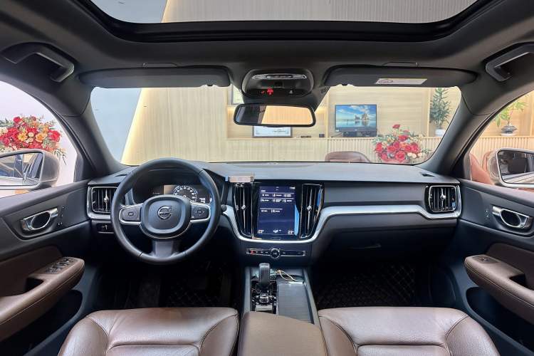 Used Volvo S60 2022 B4 Zhiyi Luxury Edition