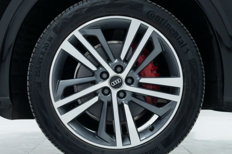 Used Audi Q5L 2024 40 TFSI Luxury Dynamic Edition Exterior 6