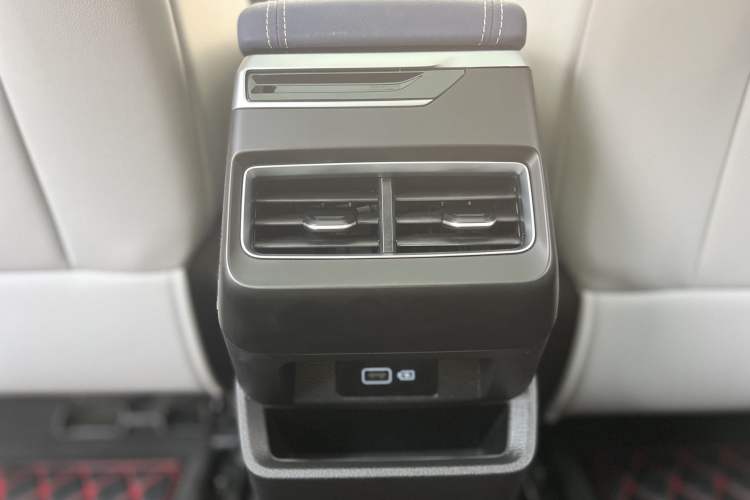 Used Geely Auto Preface 2023 2.0TD Prestige Version