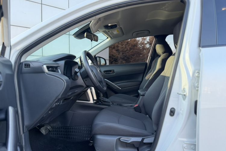 Used Toyota Corolla Cross 2024 2.0L Smart Electric Hybrid Dual-Engine Pioneer Edition