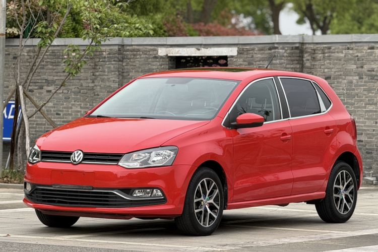 Used Volkswagen Polo 2016 1.6L Automatic Comfort Model