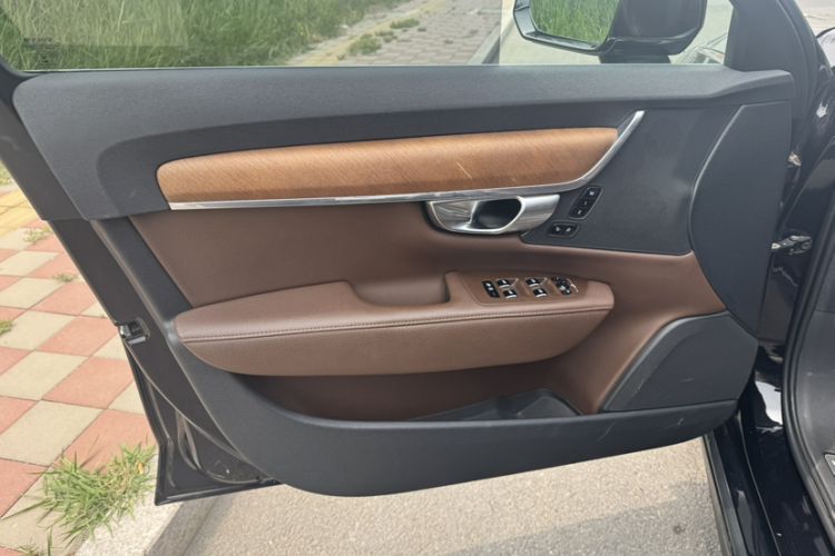 Used Volvo S90 2020 T5 Zhiyi Luxury Edition
