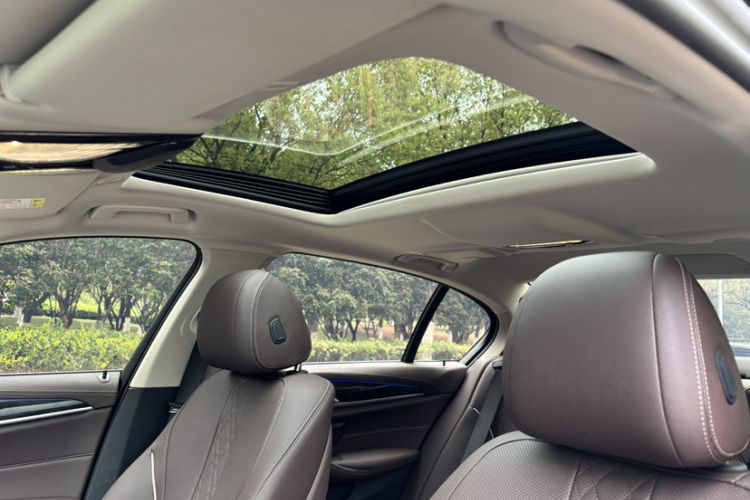 Used BMW 5 Series 2022 Second Facelift 525Li Luxury Package Interior 10