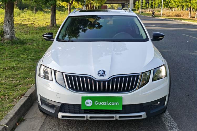 Used Skoda Octavia 2019 TSI230 DSG Luxury Edition Station Wagon China V Standard