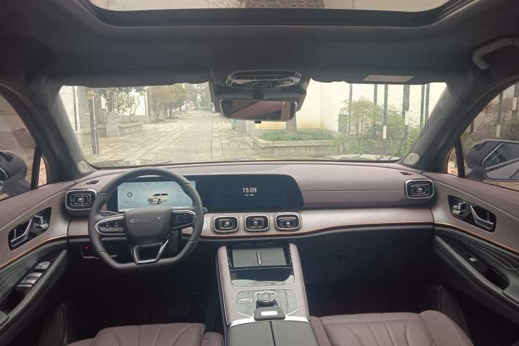 Used Chery Tiggo 9 2025 2.0T Automatic Two-Wheel Drive Luxury Edition 5 Seats