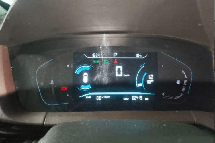 Used CHANGAN CS15 2019 1.5L Automatic Entry Model China VI Standard Odometer Close Up