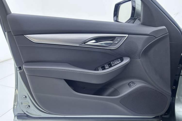 Used Cadillac CT5 2022 28T Luxury Version (Standard Edition) Interior 9