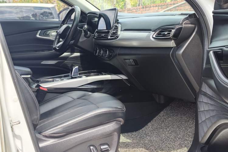 Used EXEED Lingyun 2019 1.6T Two-Wheel Drive Diamond Edition